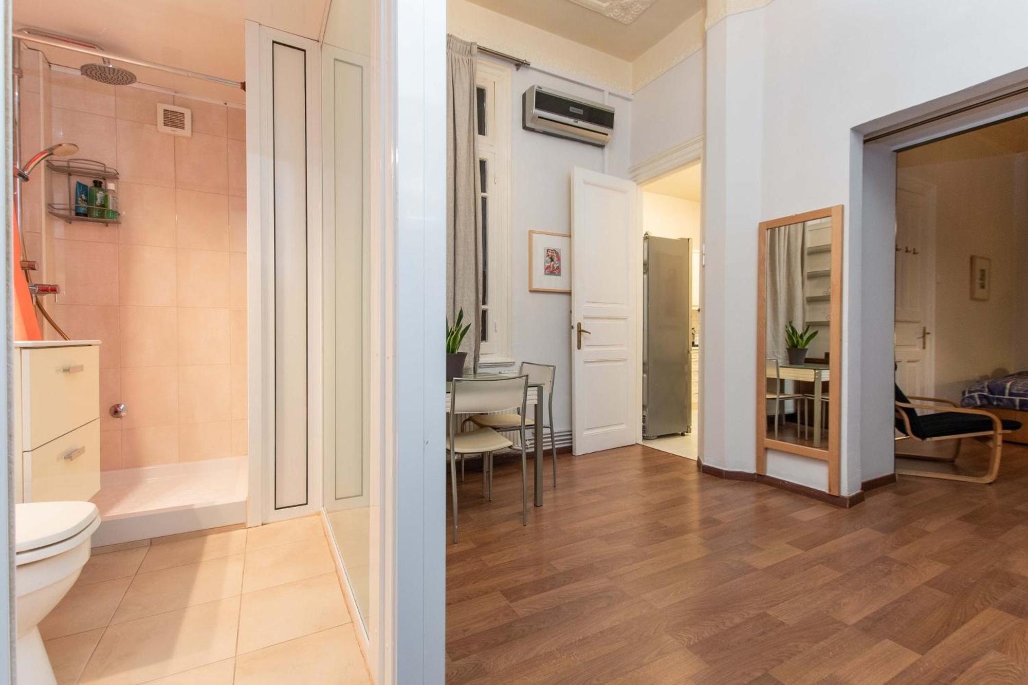 Apartment Acheiropoietos